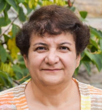 16106184680825Giti Khodaparast